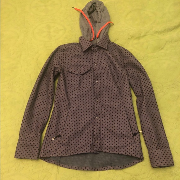 Volcom Snap Front Jacket with hood. Size XS - Picture 1 of 4